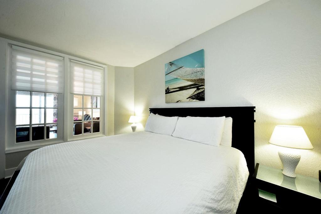 Oceanfront King Suite