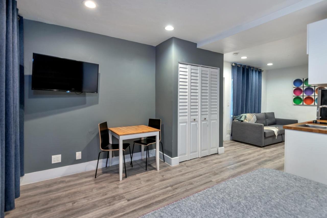 Cabana Suite