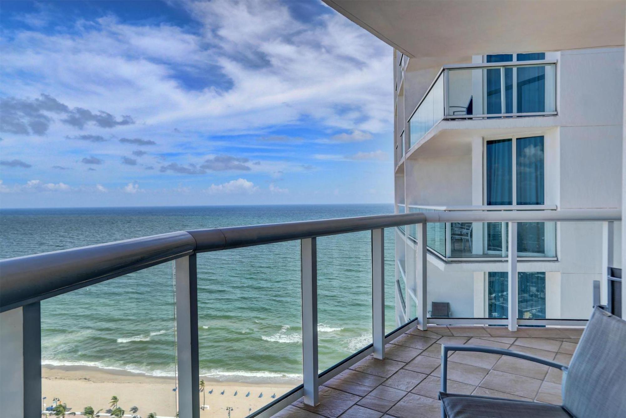 Junior Queen Suite with Two Queen Beds - Ocean View,1276557820:JPEG