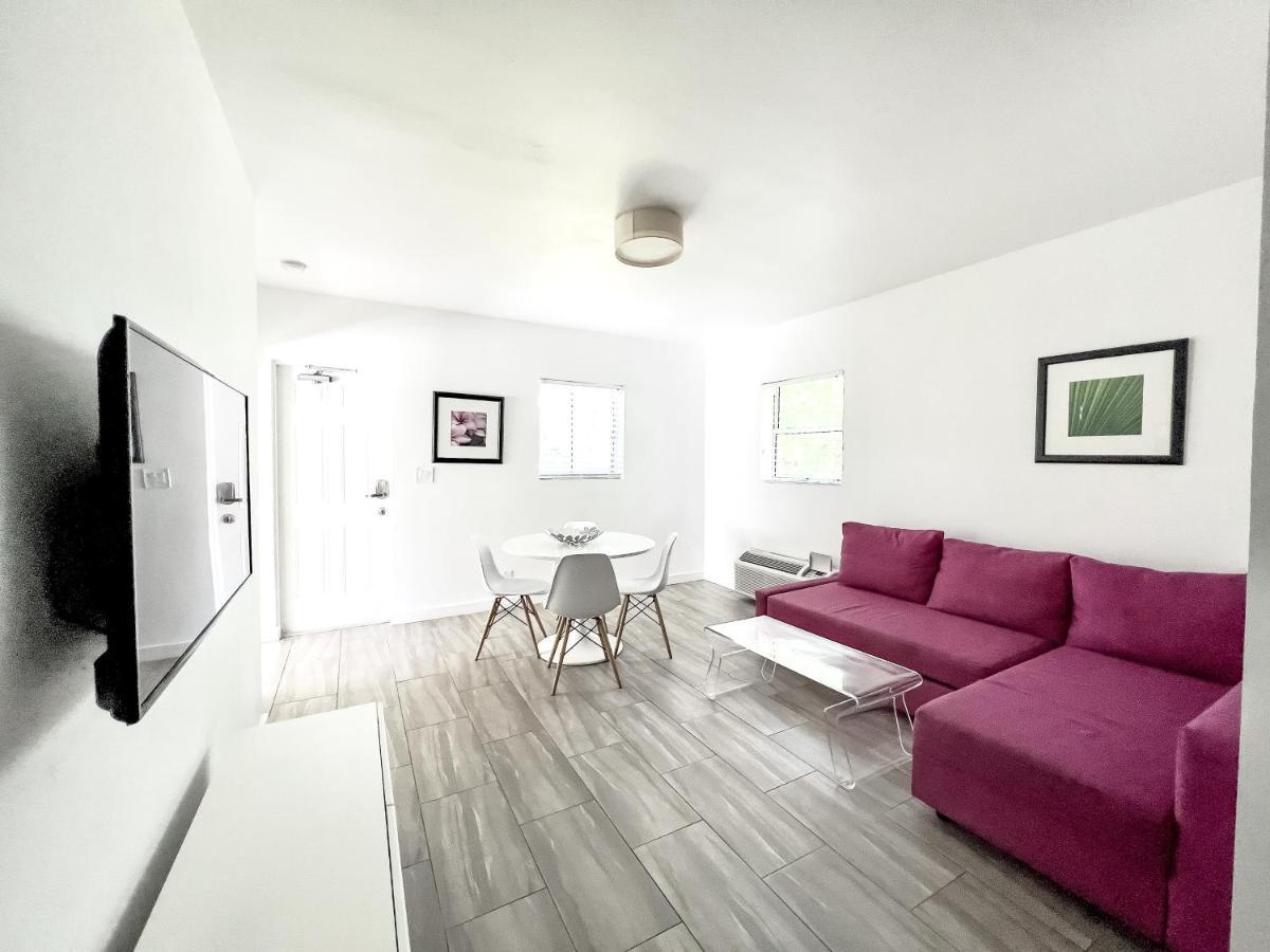 One-Bedroom King Suite