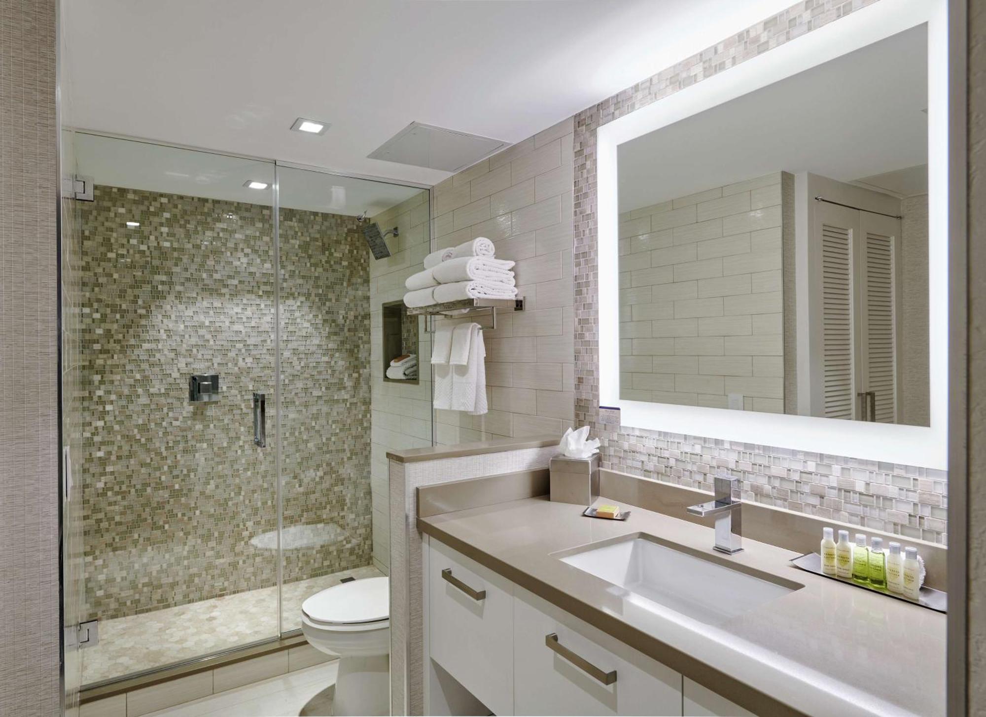 Oceanfront King Suite