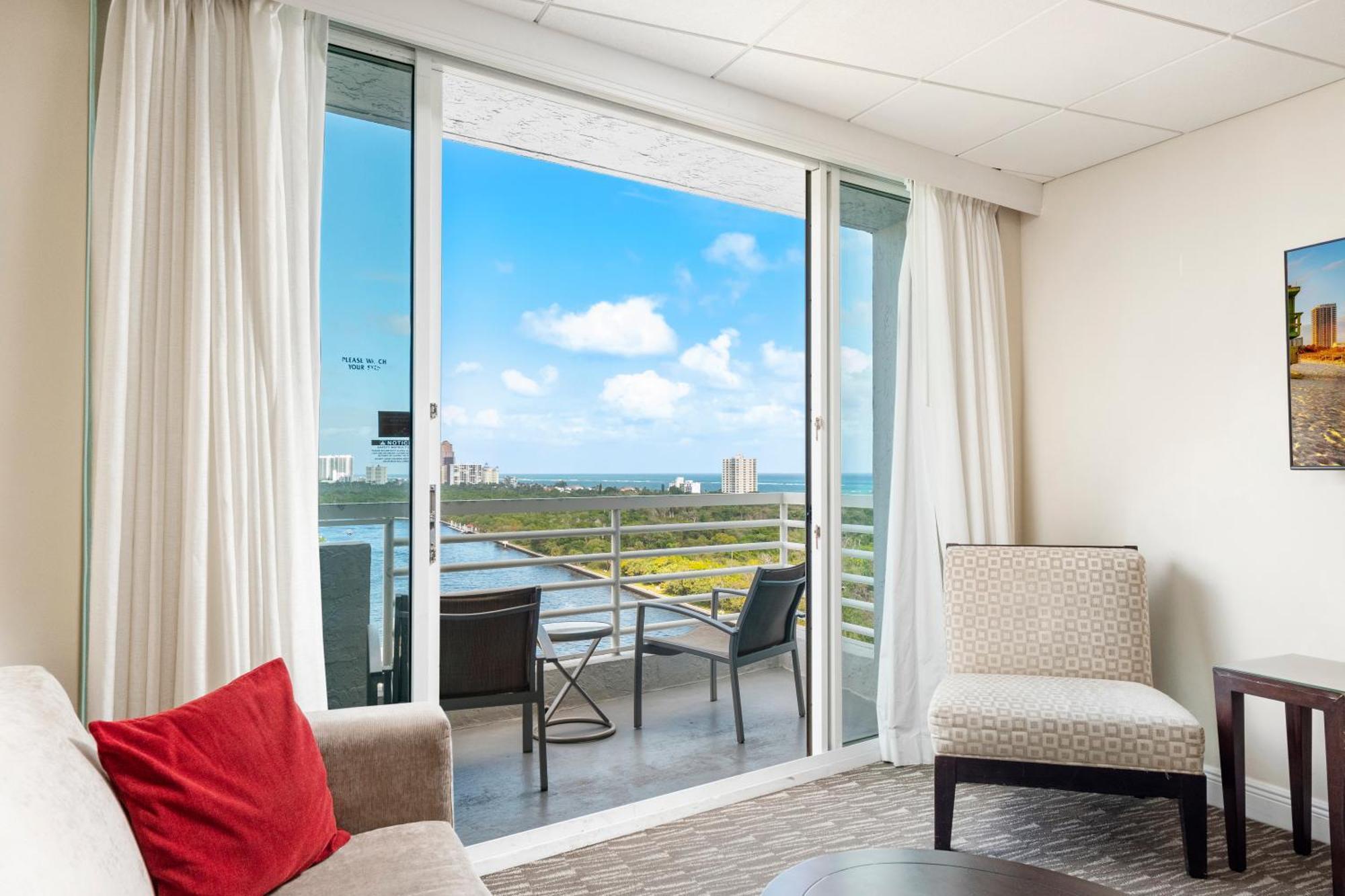 Queen Room Two Queen Beds Balcony View