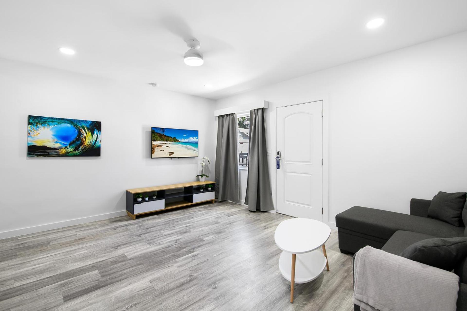 One-Bedroom Suite