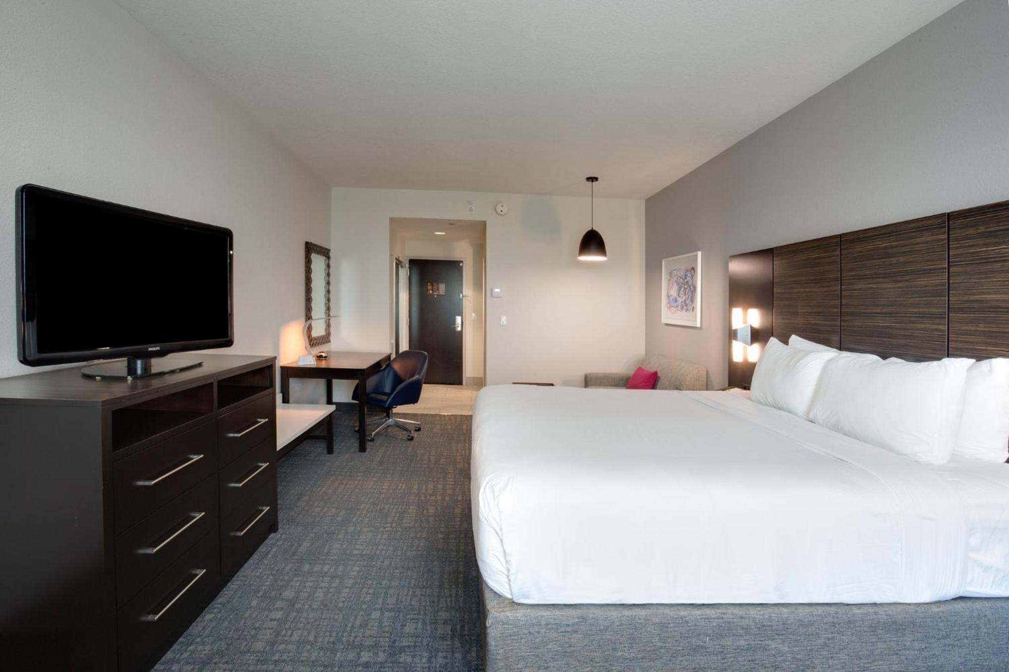 Premium King Room