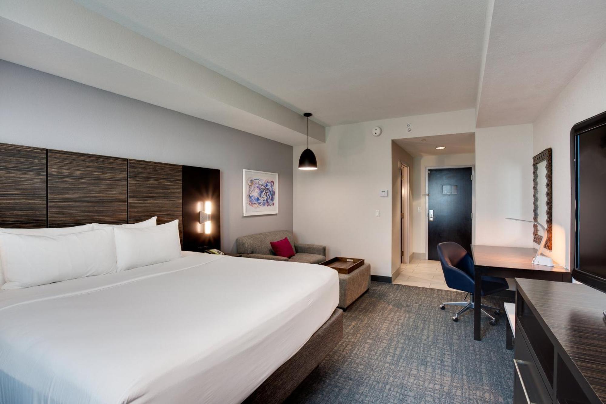 Standard King Room