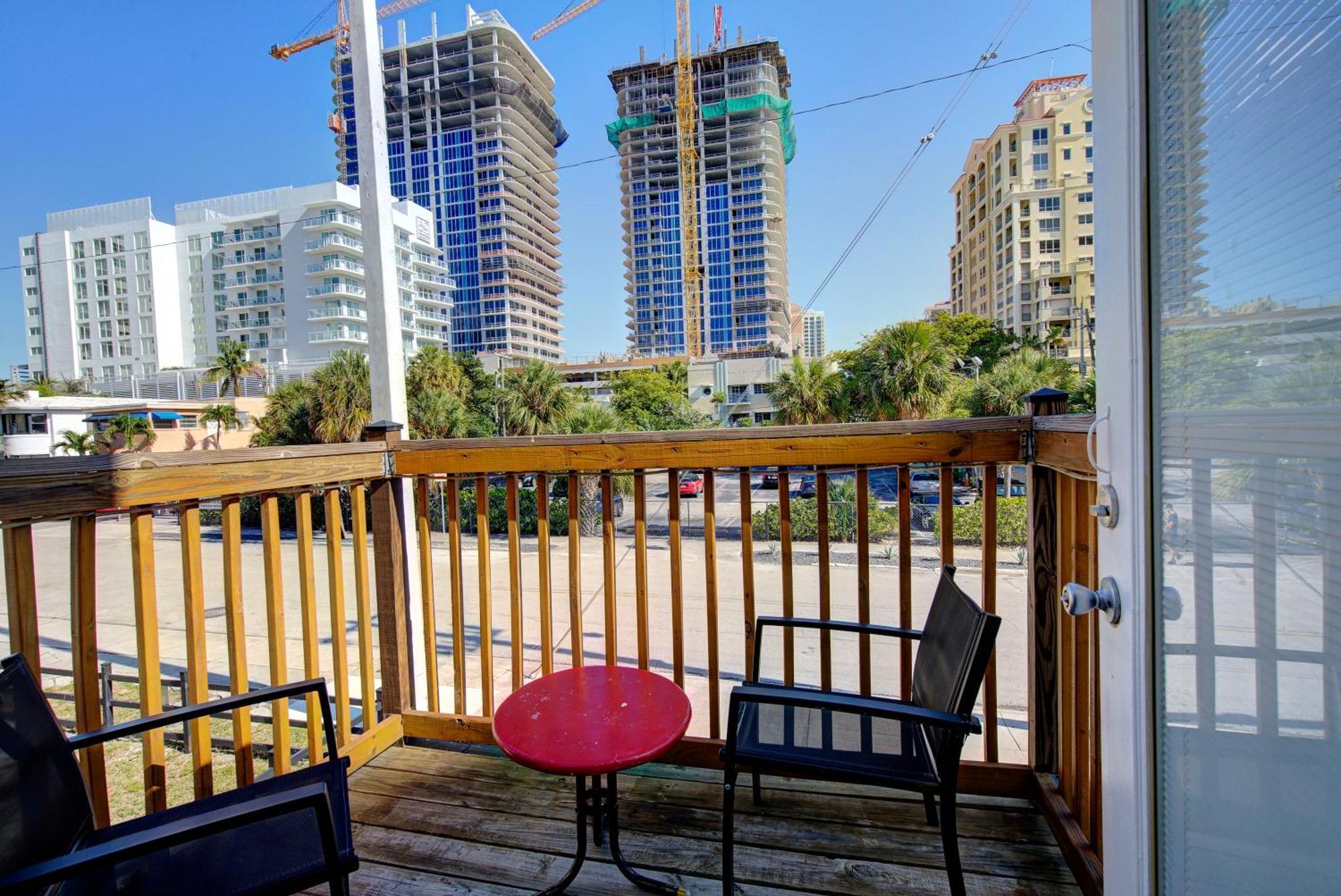 Studio Balcony