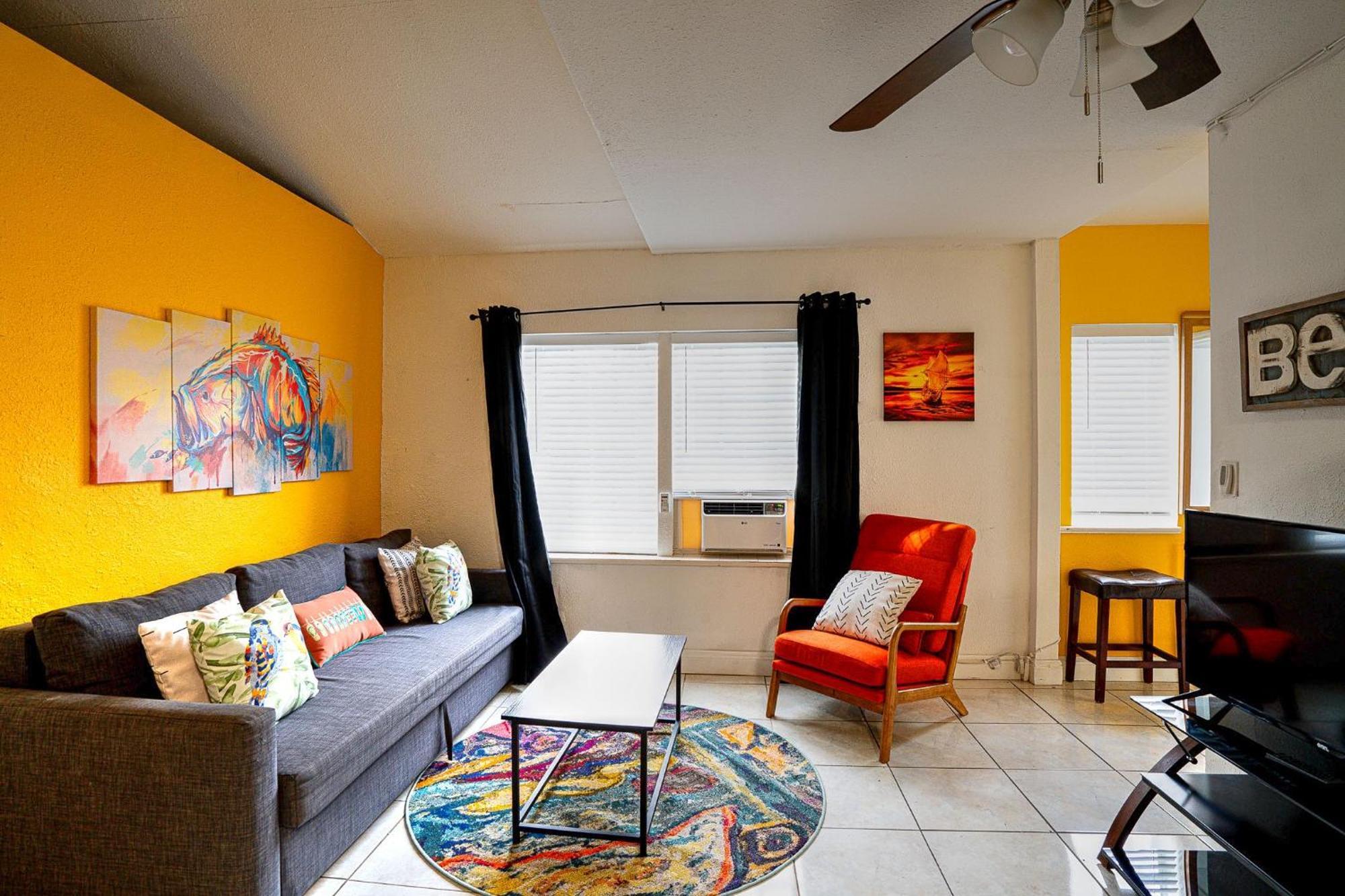 One-Bedroom Apartment