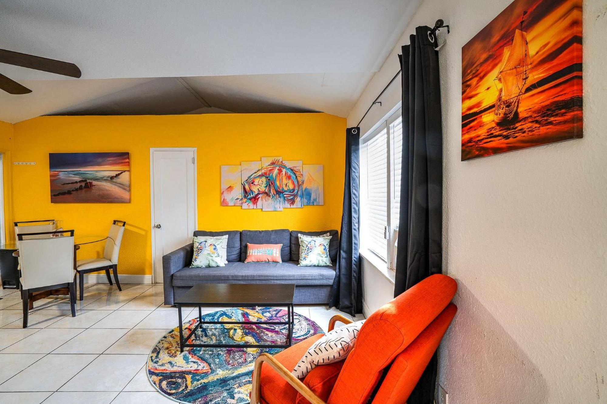 One-Bedroom Apartment
