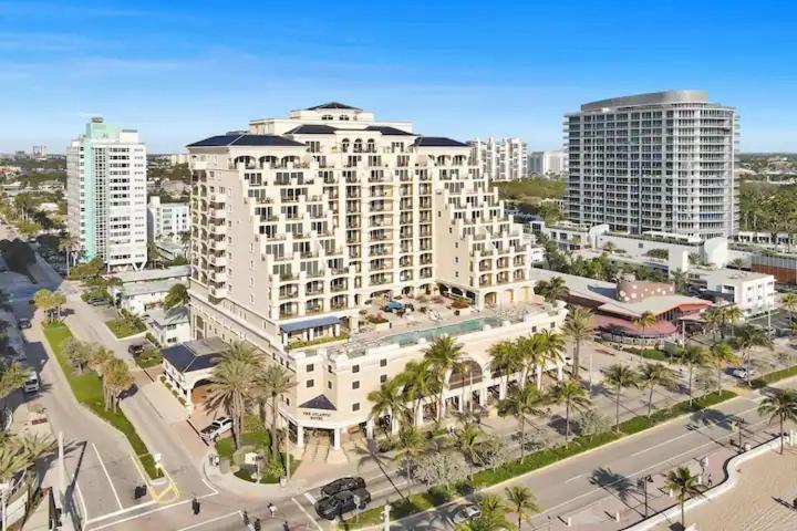 One-Bedroom Apartment Partial Ocean View