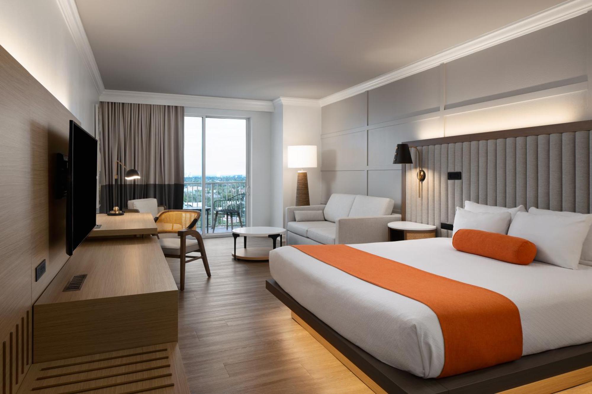 Junior Suite with Balcony