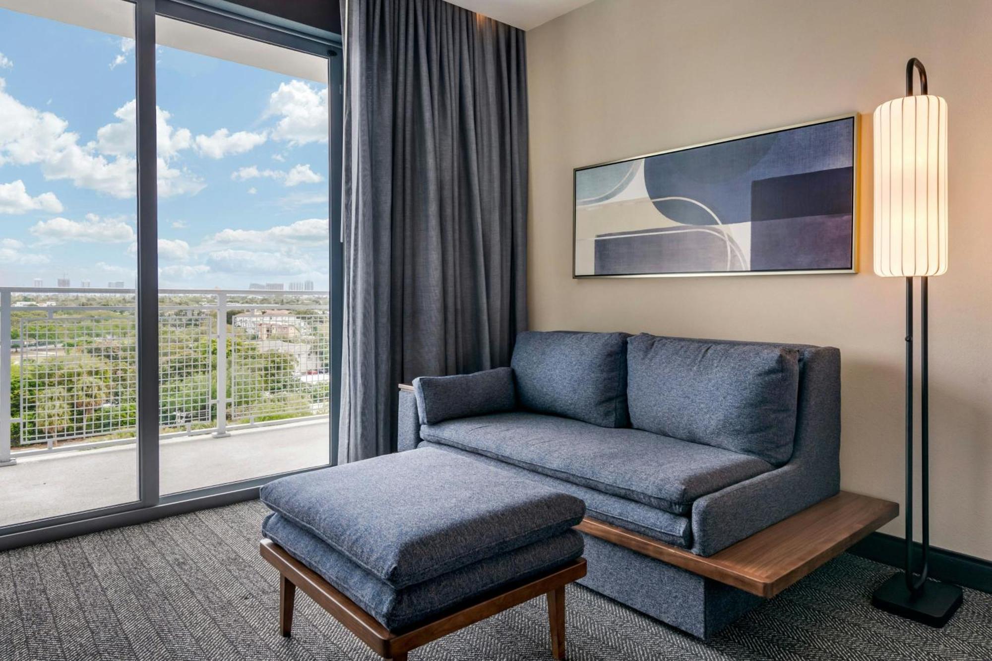 King Room Balcony Sofa Bed