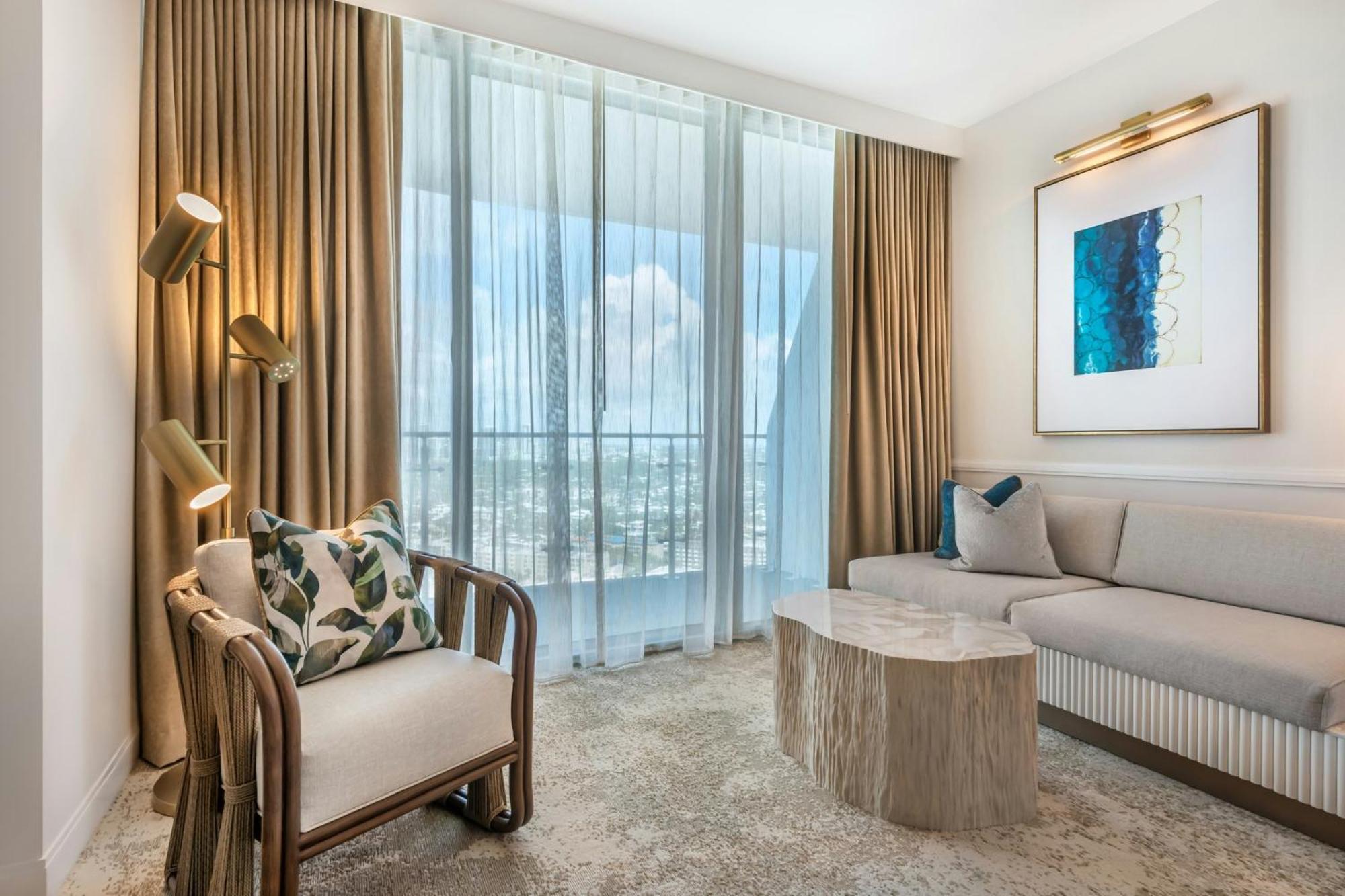 Accessible Premier Balcony Room 1 King Bed