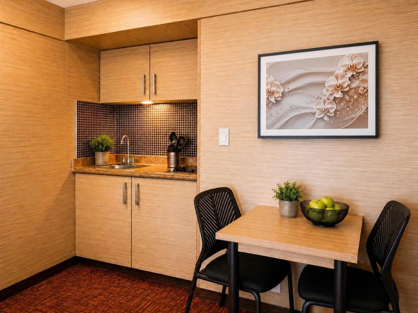 Deluxe Room Two Beds Kitchenette