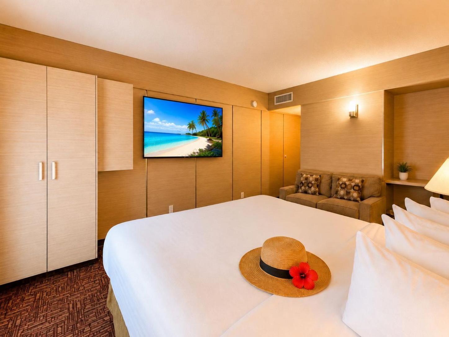 Deluxe King Room Kitchenette