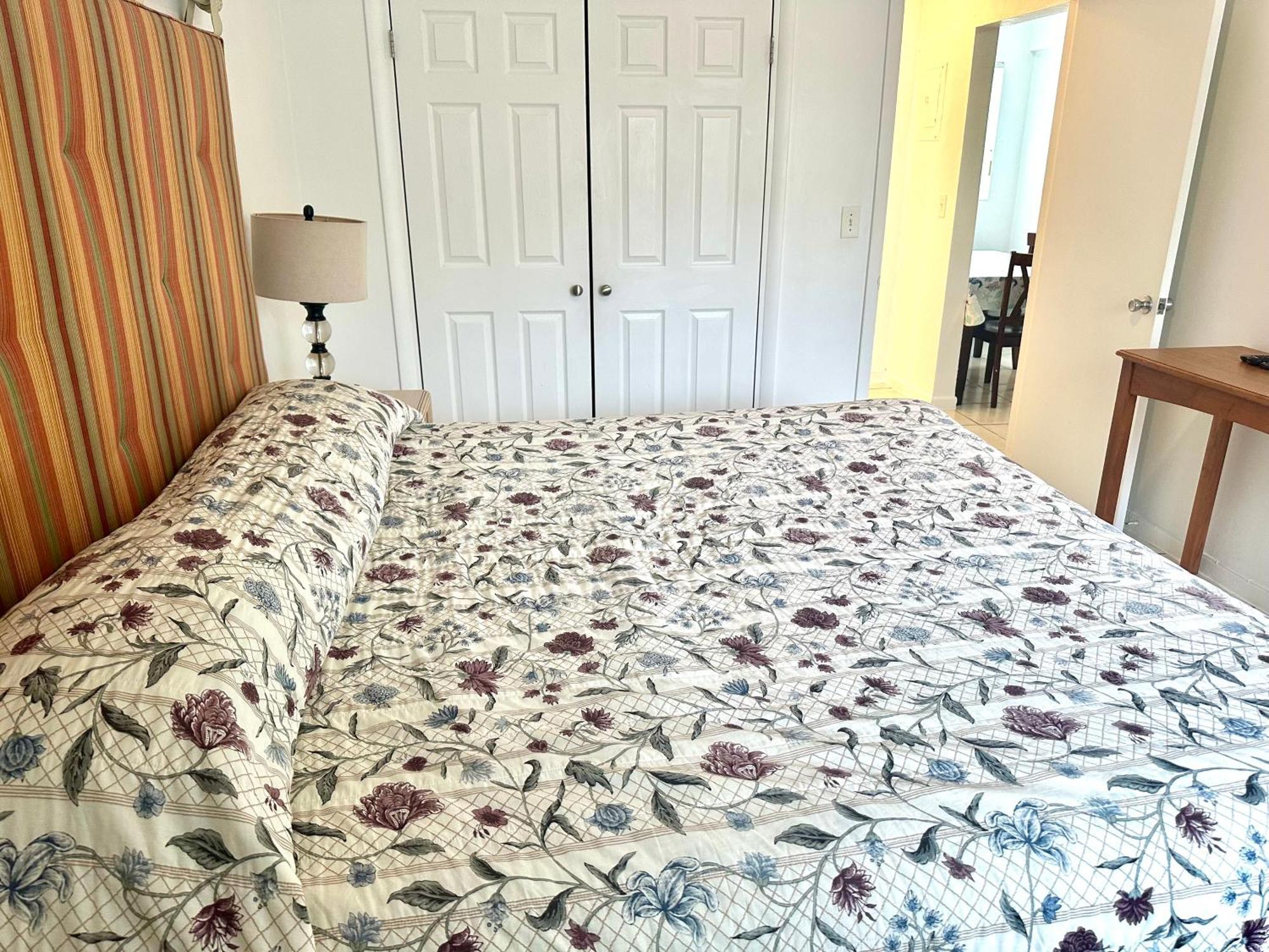 One-Bedroom King Suite