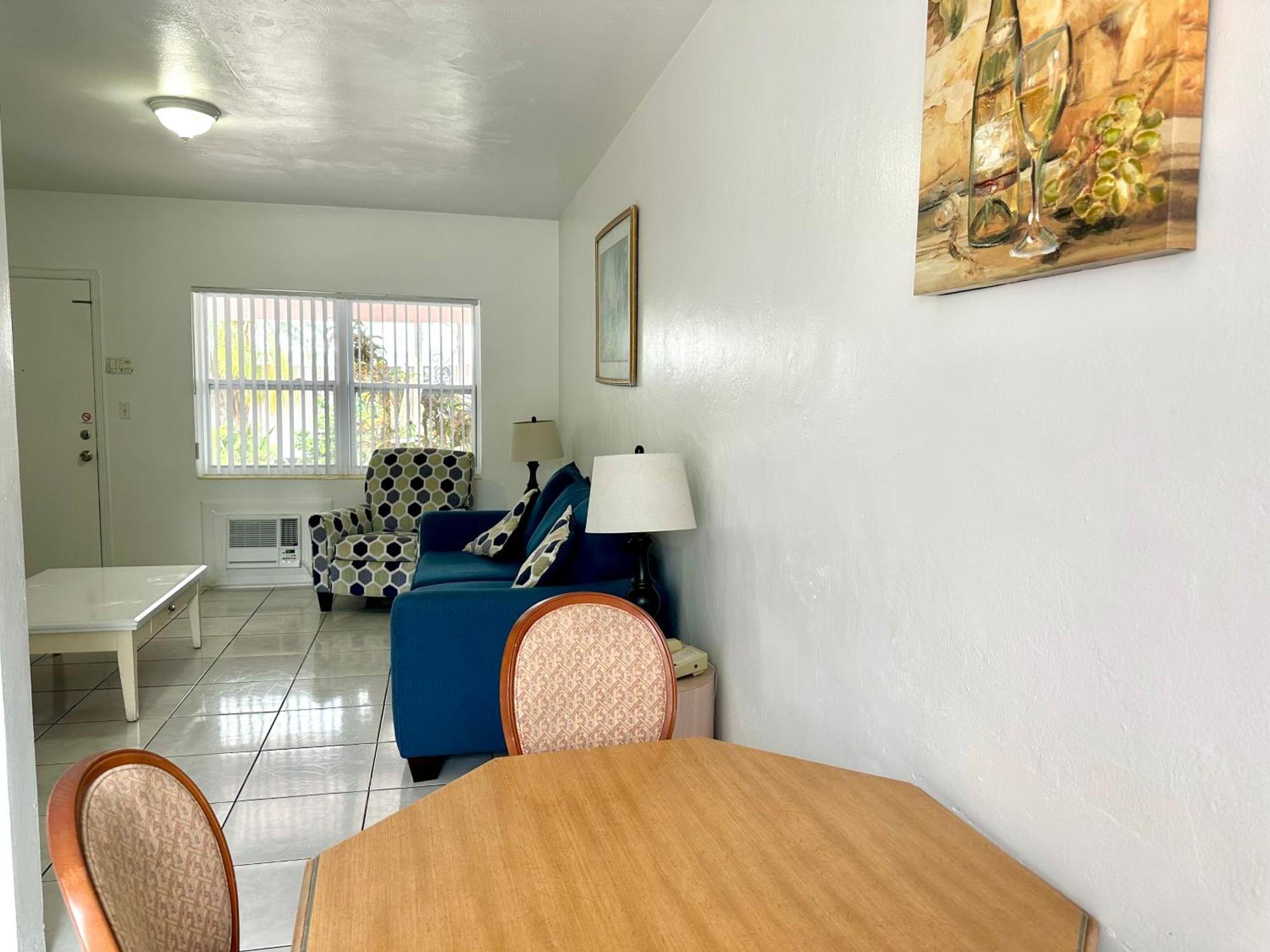 One-Bedroom Apartment