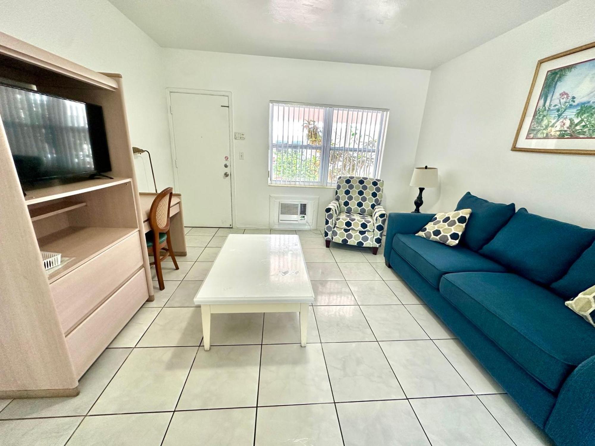 One-Bedroom Apartment