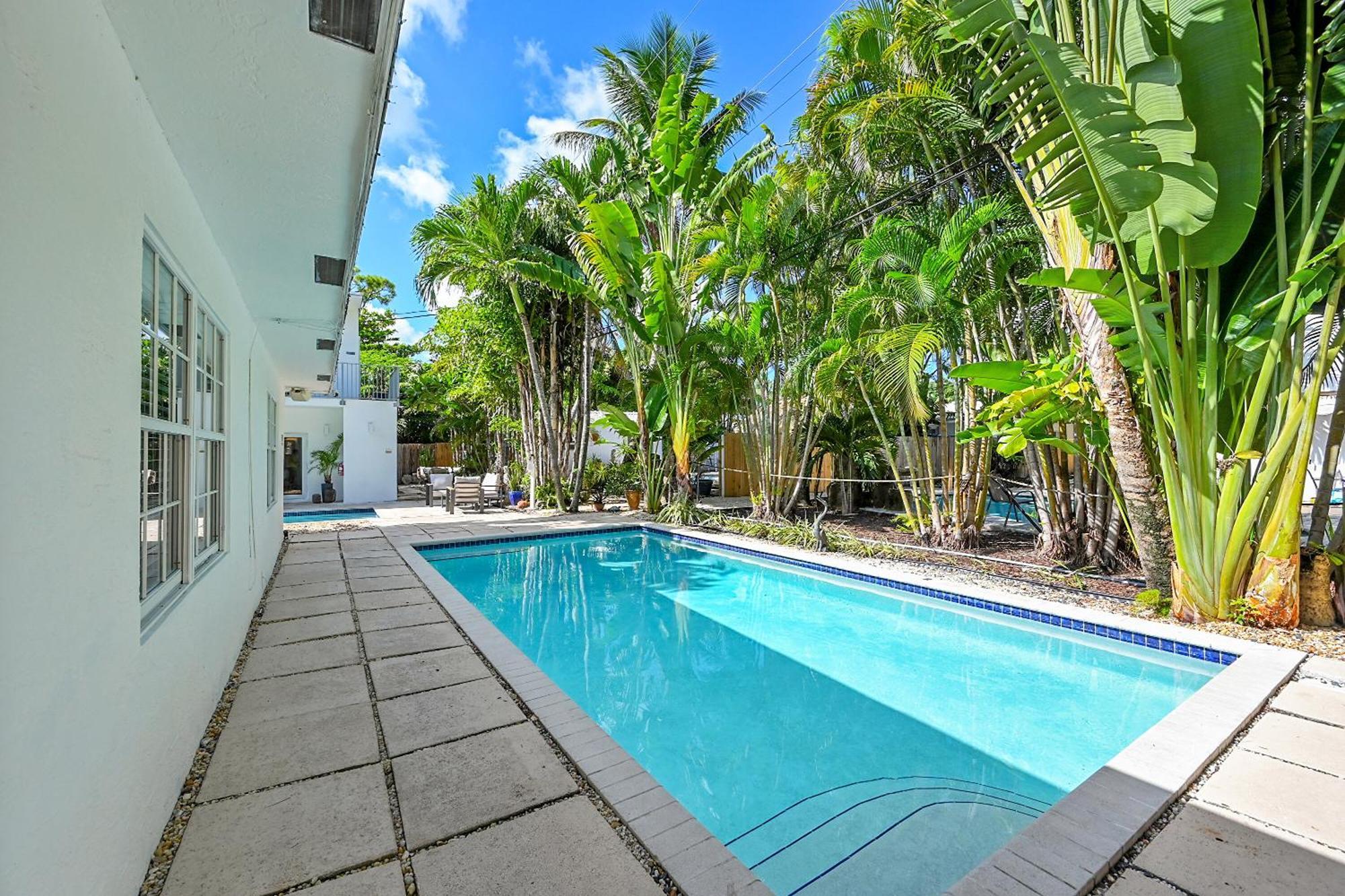 Double Room Pool View