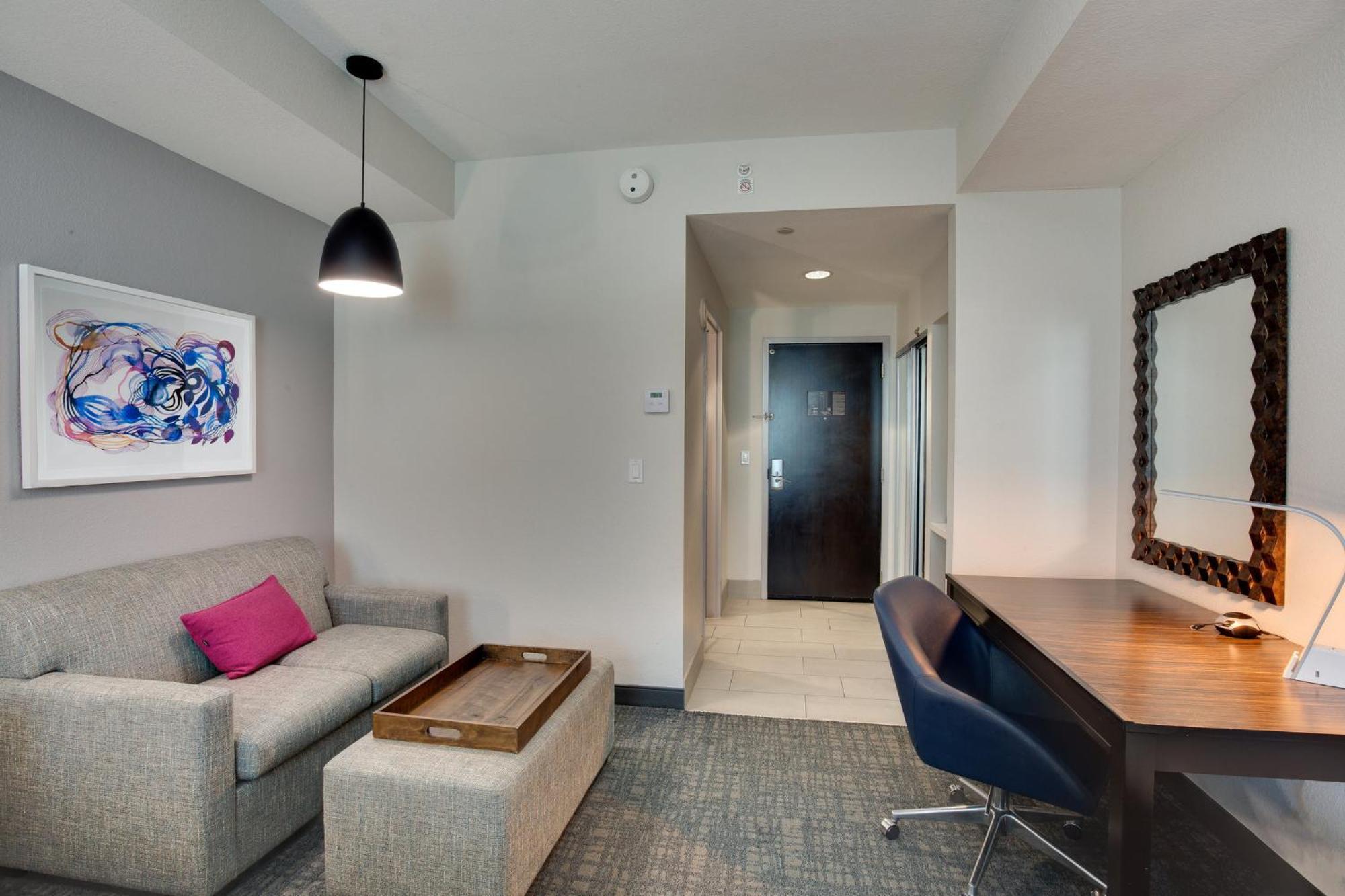 Premium King Room