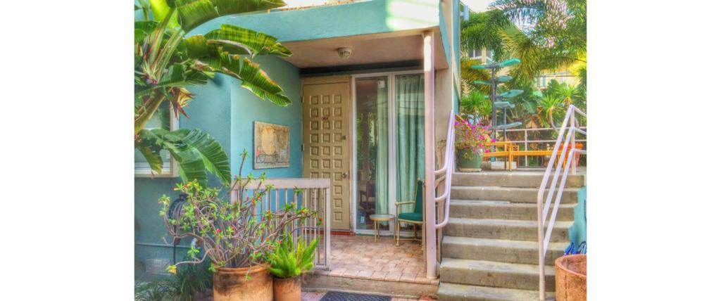 One-Bedroom Apartment with Pool and Courtyard Views - 104,272620665:JPEG