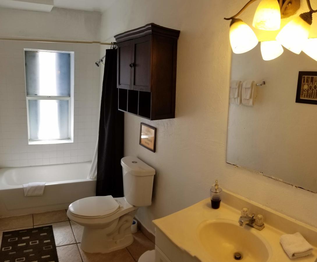 Queen Suite Pool View