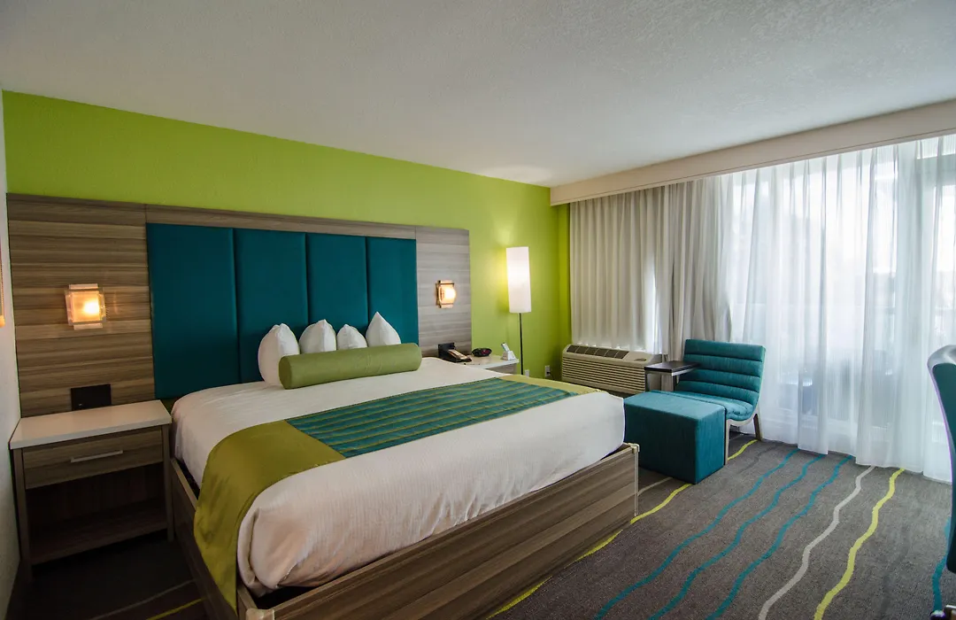 Best Western Plus Oceanside Inn-1
