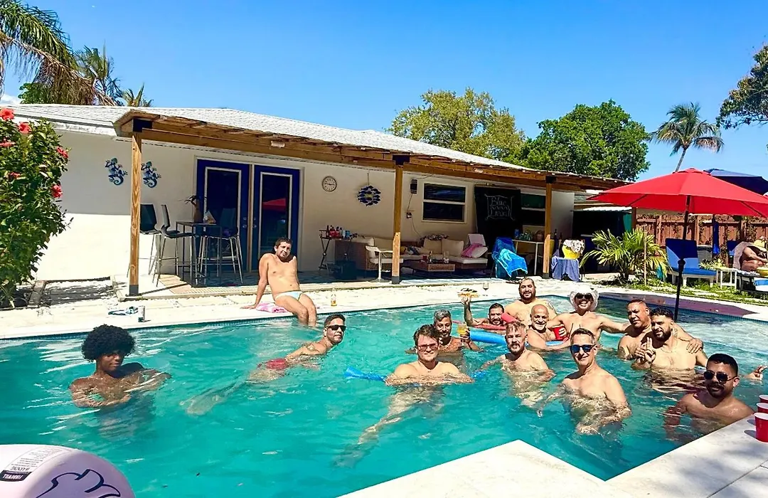 Blue Lizard - Men Only Clothing Optional - Guesthouse & Spa-1