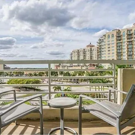Galleria Mall Condo Hotel-Doubletree Hilton-2