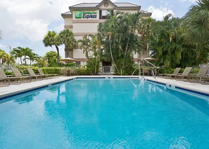 Holiday Inn Express Fort Lauderdale North - Executive Airport By Ihg